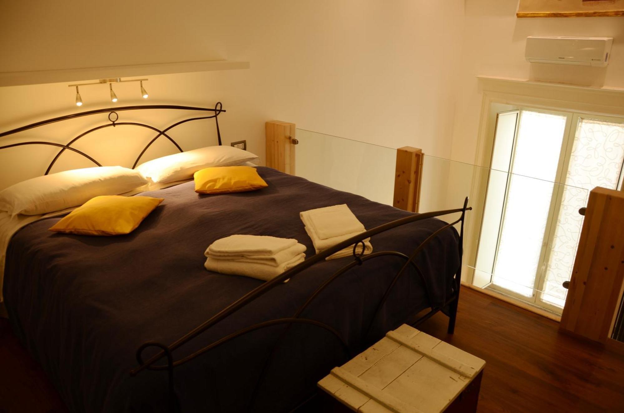 Casa Cesira Incentro Otel Napoli Dış mekan fotoğraf
